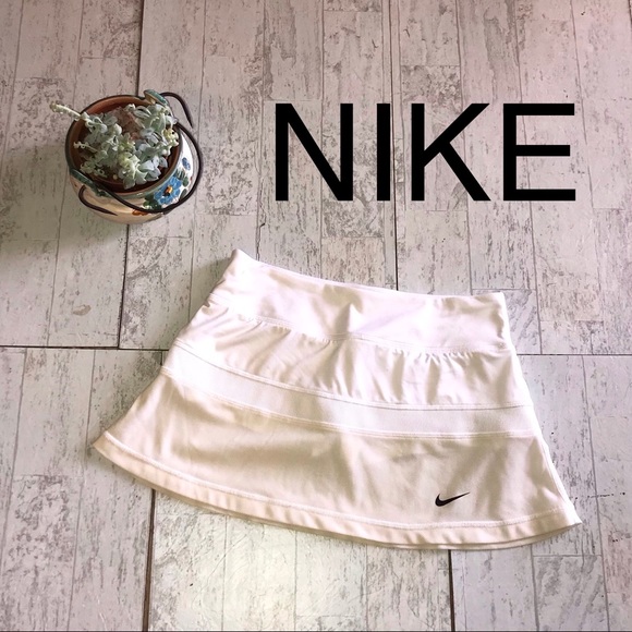 Nike Dri-Fit Tennis Skirt White and Beige size S